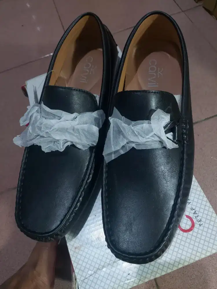 Sepatu Casual Pria Carvil Size 42