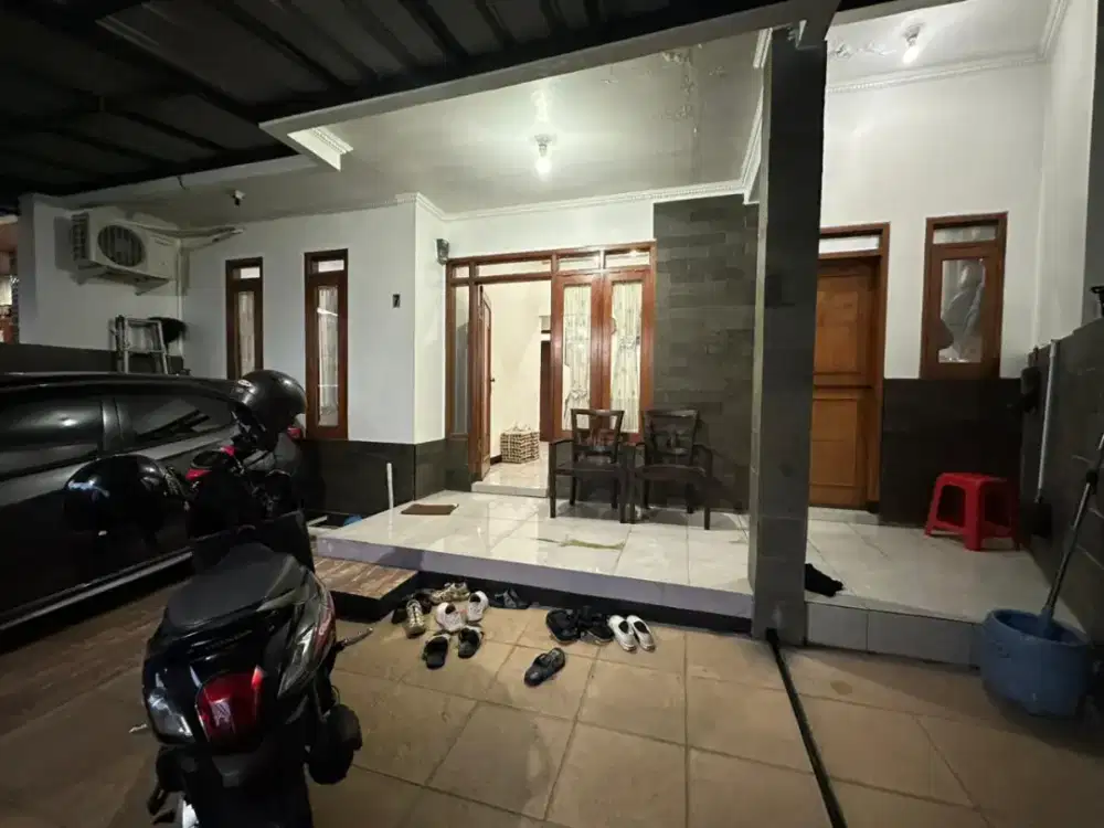 JUAL RUGI BUTUH SEGERA RUMAH 2 LANTAI SIAP HUNI CLUSTER CIMAHI