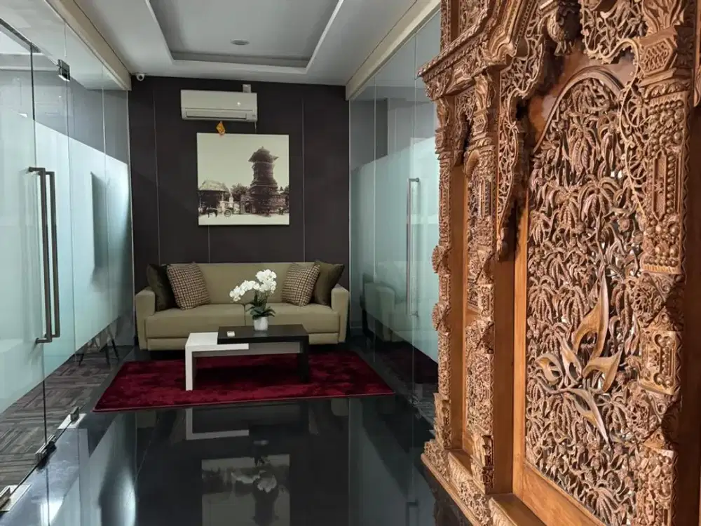 DIJUAL HARGA BAGUS KANTOR 3 LANTAI @ANGGREK LOKA BOULEVARD PLUS LIFT 10 ORANG PARKIR MOBIL LUAS