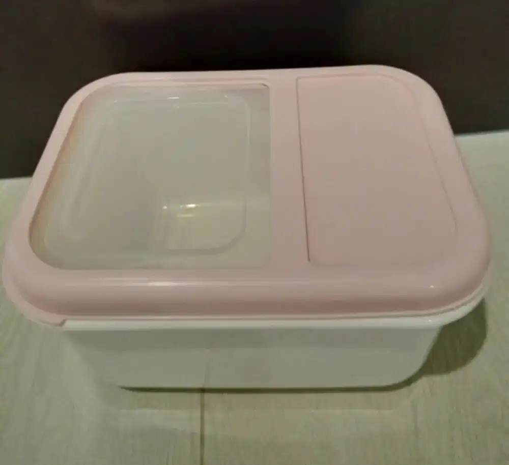 Box Kotak Penyimpanan Beras