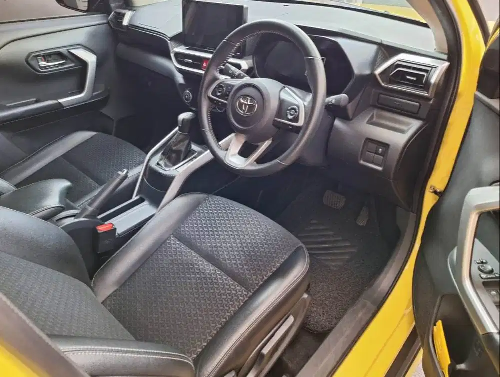 Toyota Raize GR Sport TURBO Two Tone B Genap Pjk10/26 Mulus Otr KREDIT