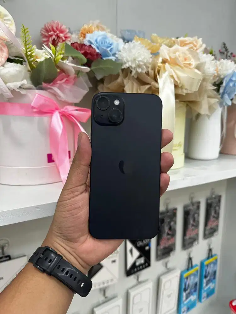 iphone 15 128gb second likenew