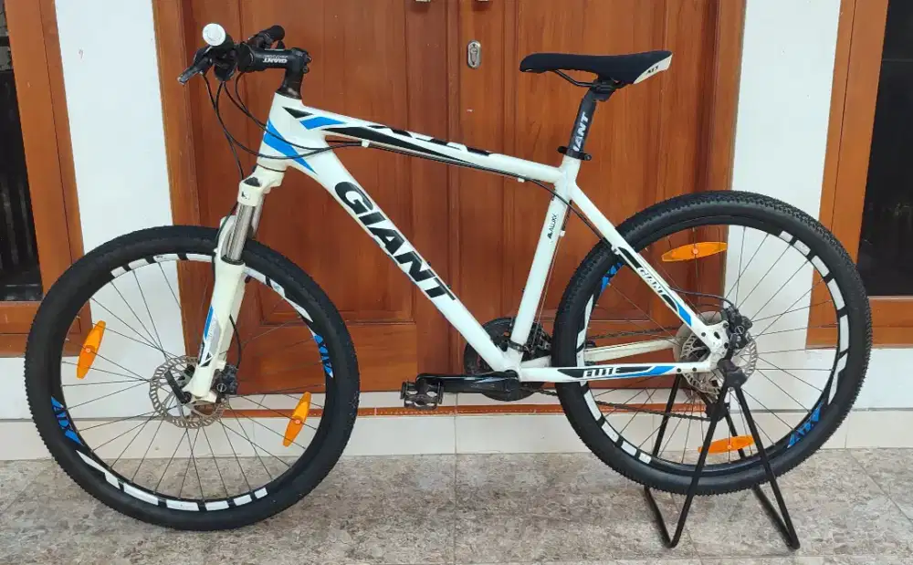 Mtb Giant ATX ELITE alloy r26 siz M bekas