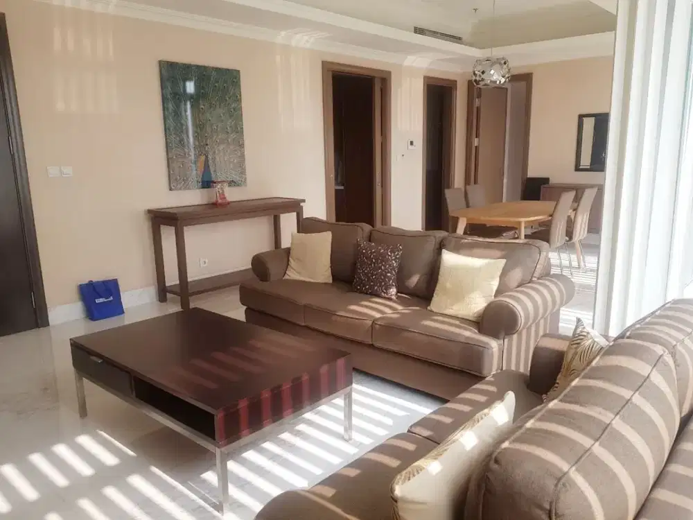 Nice and Cozy 2BR Apt Easy Access Location At Botanica Apartment