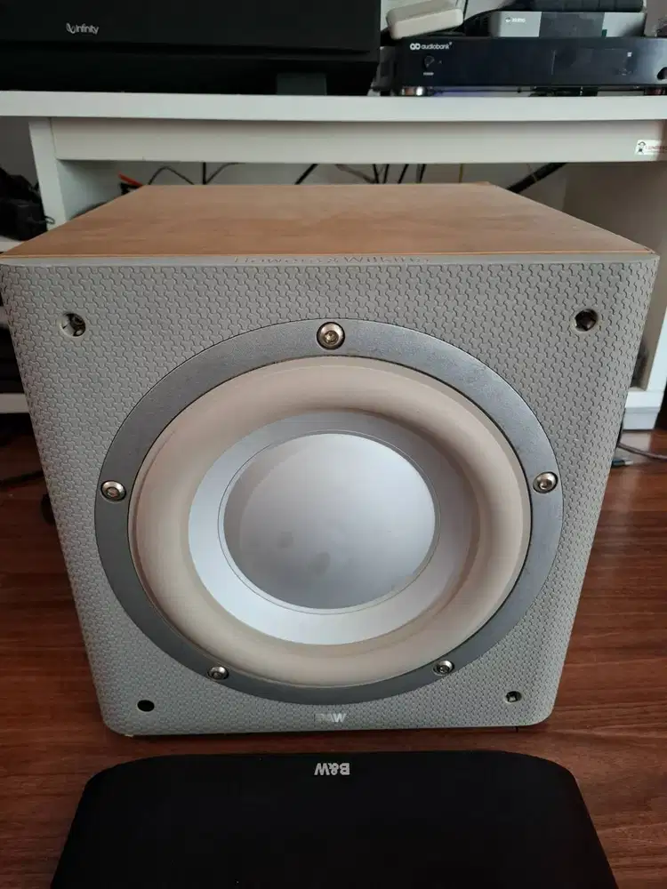 Subwoofer B&W ASW675