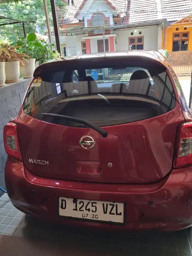 Nissan March 2015 istimewa Km 56 000