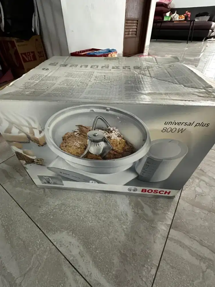 Mixer merk bosch universal plus MUM 6N11