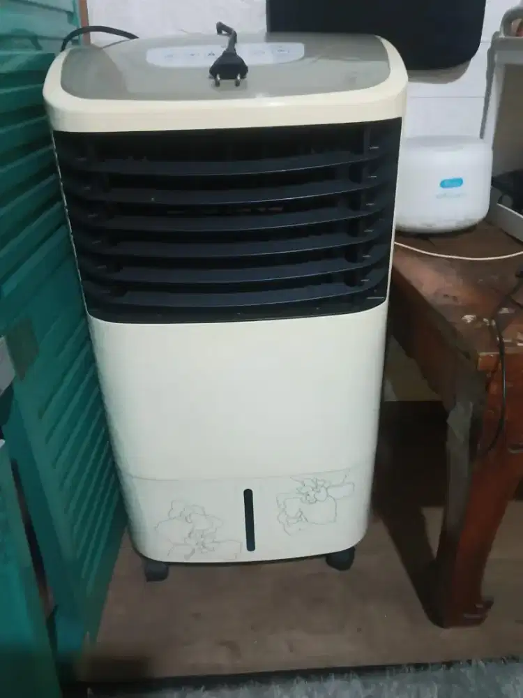 Di jual cepat Air cooler midea AC-120-F