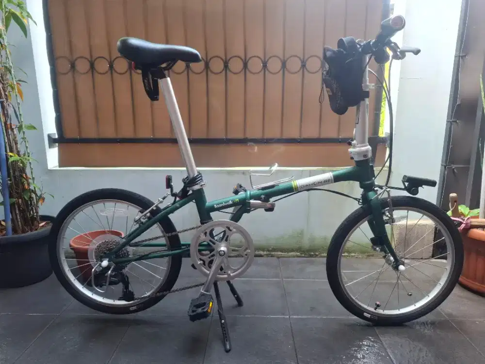 Preloved Sepeda Lipat Dahon Boardwalk BW D8 Green Gress 20 inch 8speed