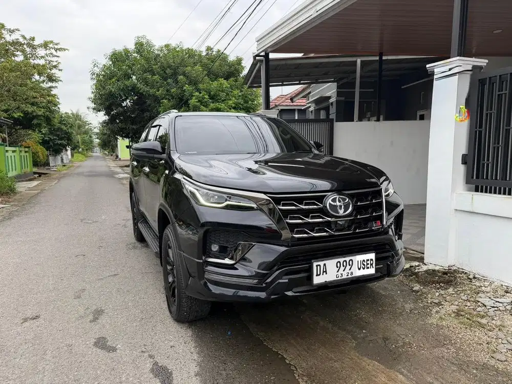 Fortuner GR 2.8 Full Original – Tangan Pertama, Siap Pakai!
