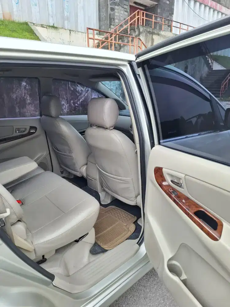 Innova diesel 2012 V matic