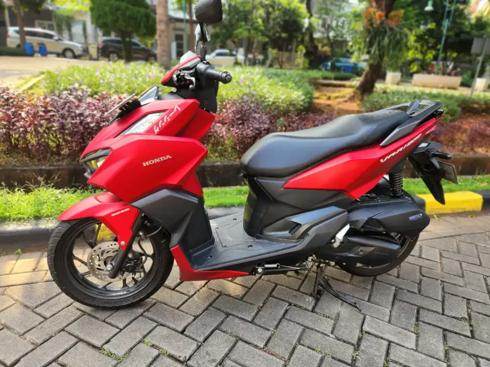 Vario 160 2023 Red  CBS isitimewa