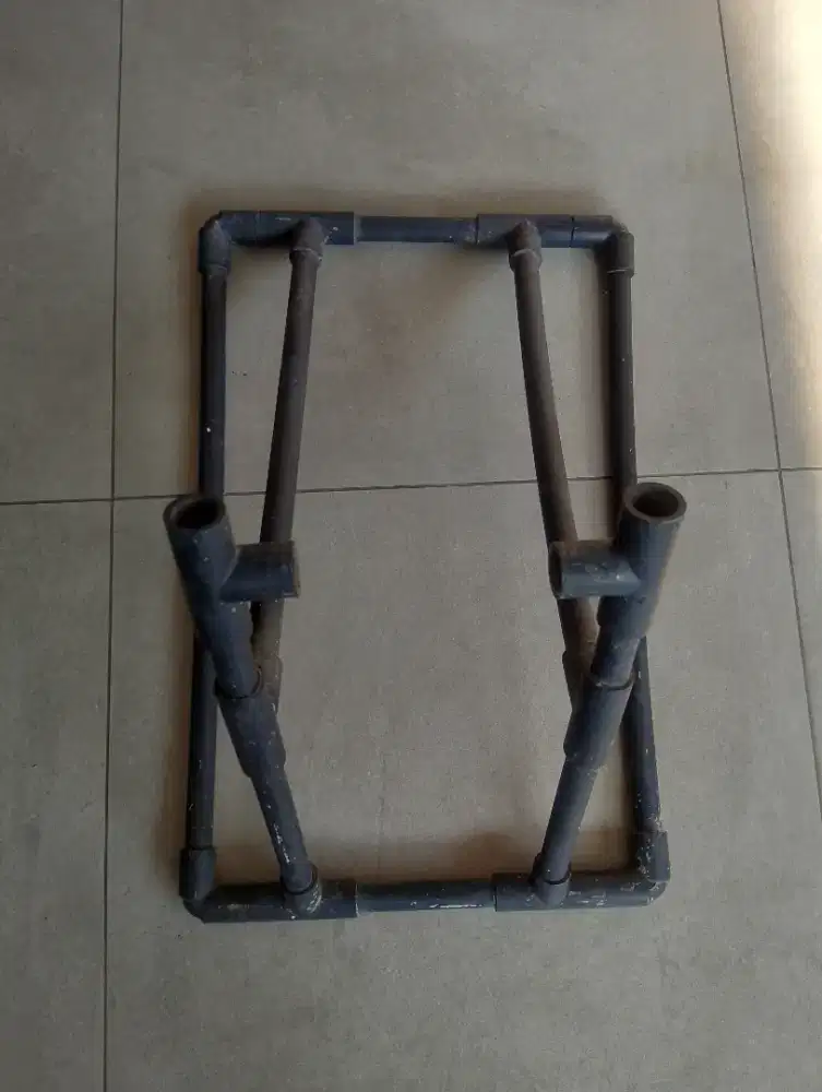 paddock standar sepeda warna hitam