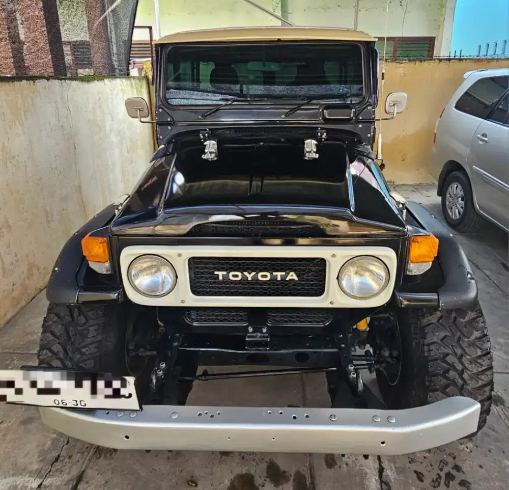 Toyota hardtop FJ40 tahun 1980