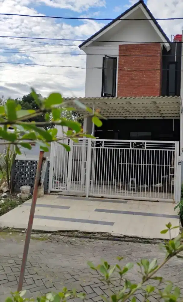 Rumah 2 lantai hrg 490jt , tanpa dp , free biaya