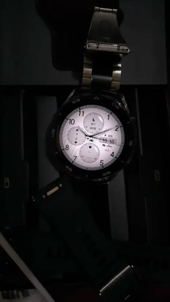 Smartwatch HUAWEI GT 6 PRO - Black Pemakaian 3-4 bulan