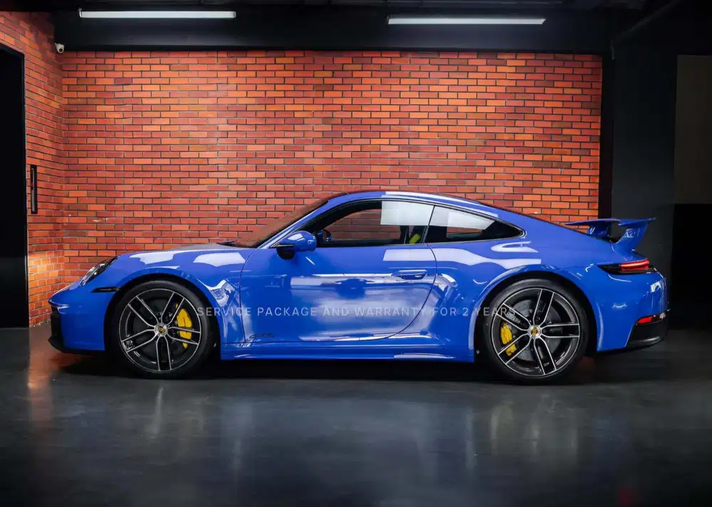 Porsche 718 2023 Bensin