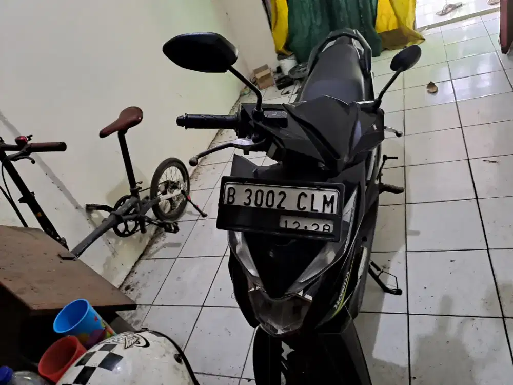 Di jual motor honda beat tahun 2017