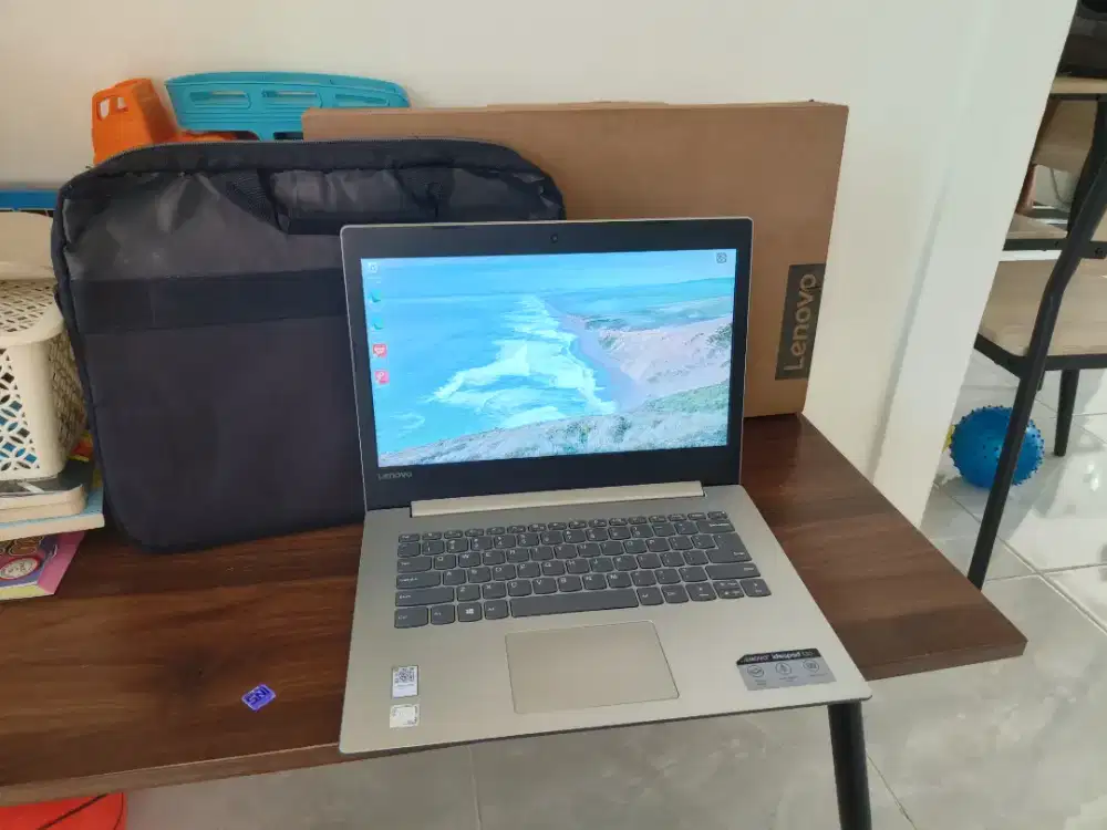 laptop lenovo ideapad 330 fulset 4/500GB HDD kondisi muluss dan bagus