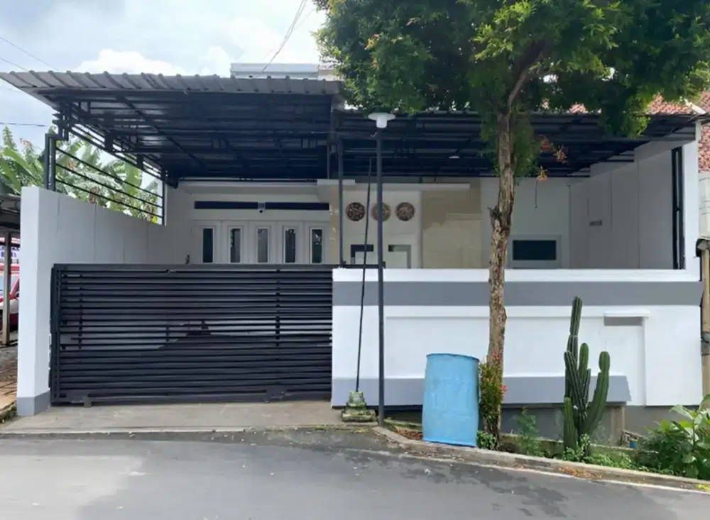 RUMAH SIAP HUNI CANDI PENATARAN MANYARAN