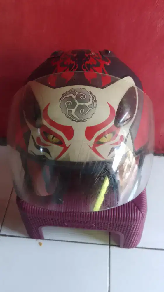 Helm kyt Kucing