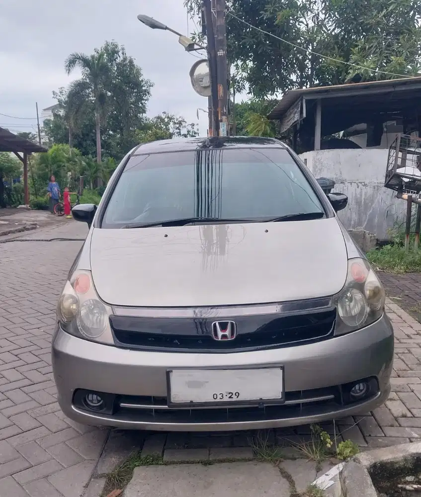 Honda Stream 2004 Bensin Automatic