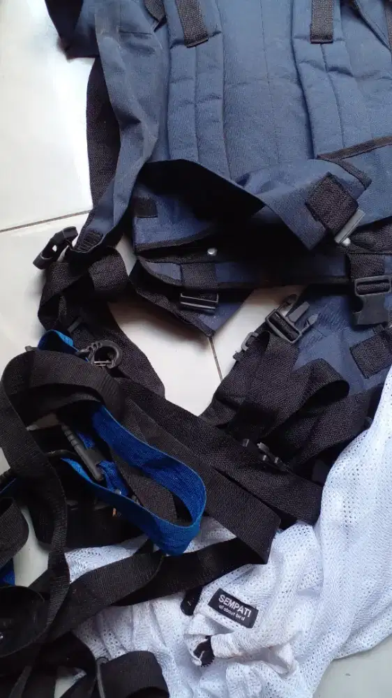 Tas gendong muray dan sarung kain kasa penutup