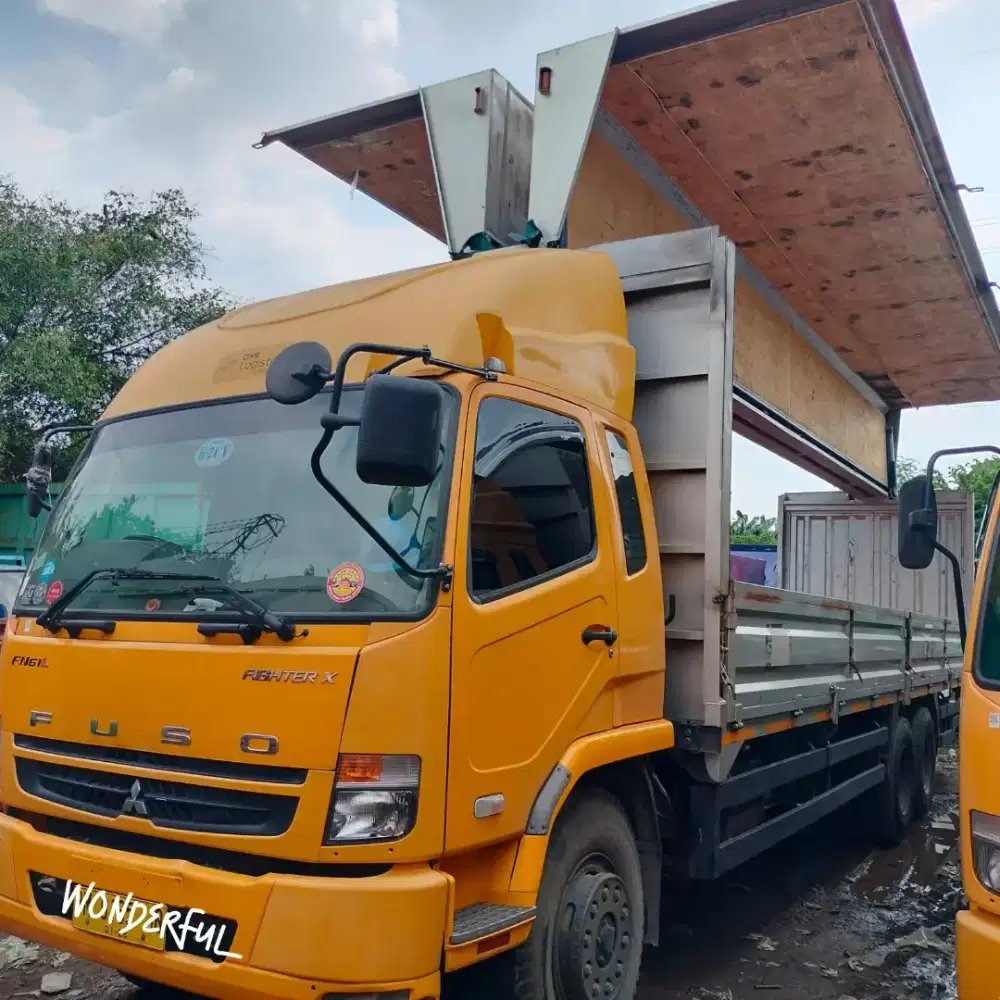 Mitsubishi Fuso 270Ps Tronton 6×2 FN61Long HD Wingbox 9.8m Hino Lohan