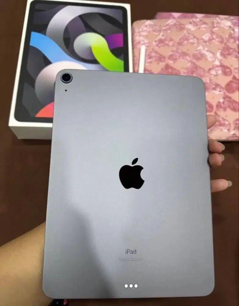 IPAD AIR 4 GRAY WIFI ONLY
