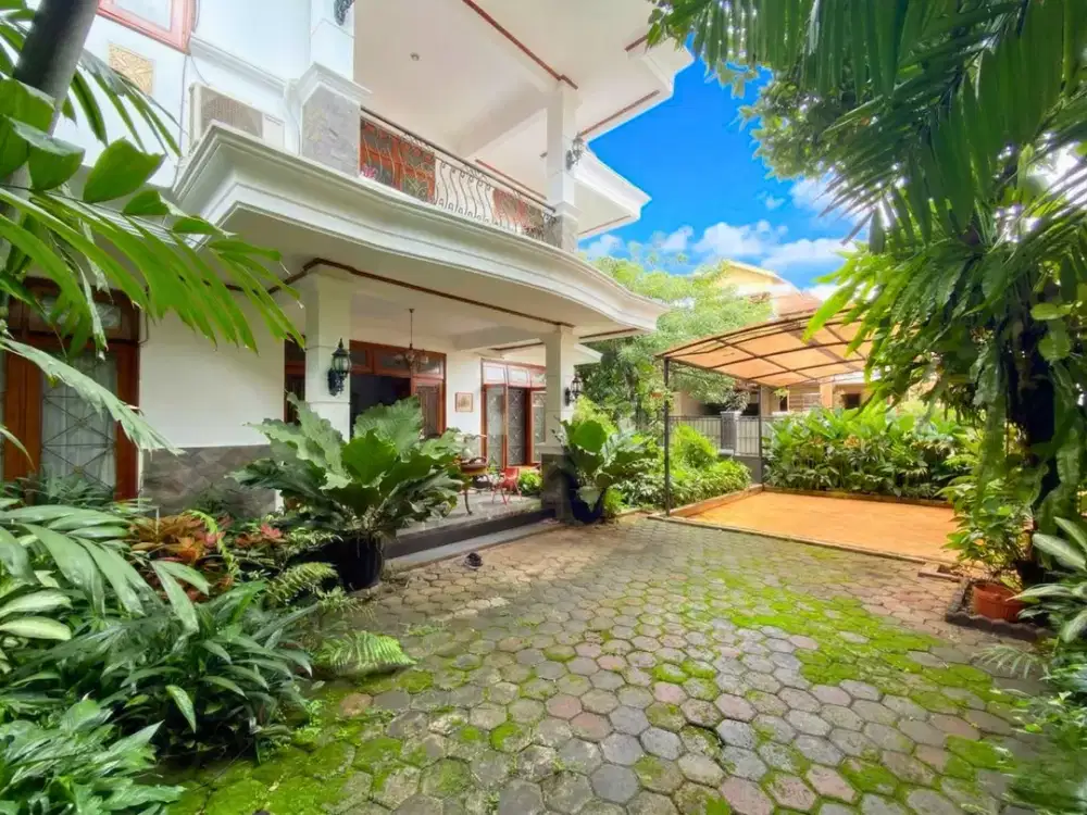 Rumah Siap Huni 2 Lantai, Akses 1 Mobil !!!