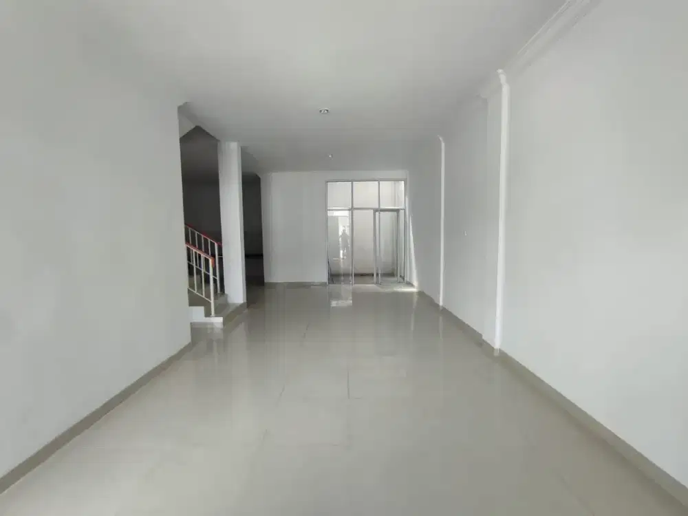 Rumah cluster 2 lt cantik, murah dan siap huni lokasi dekat Jalan Soekarno Hatta