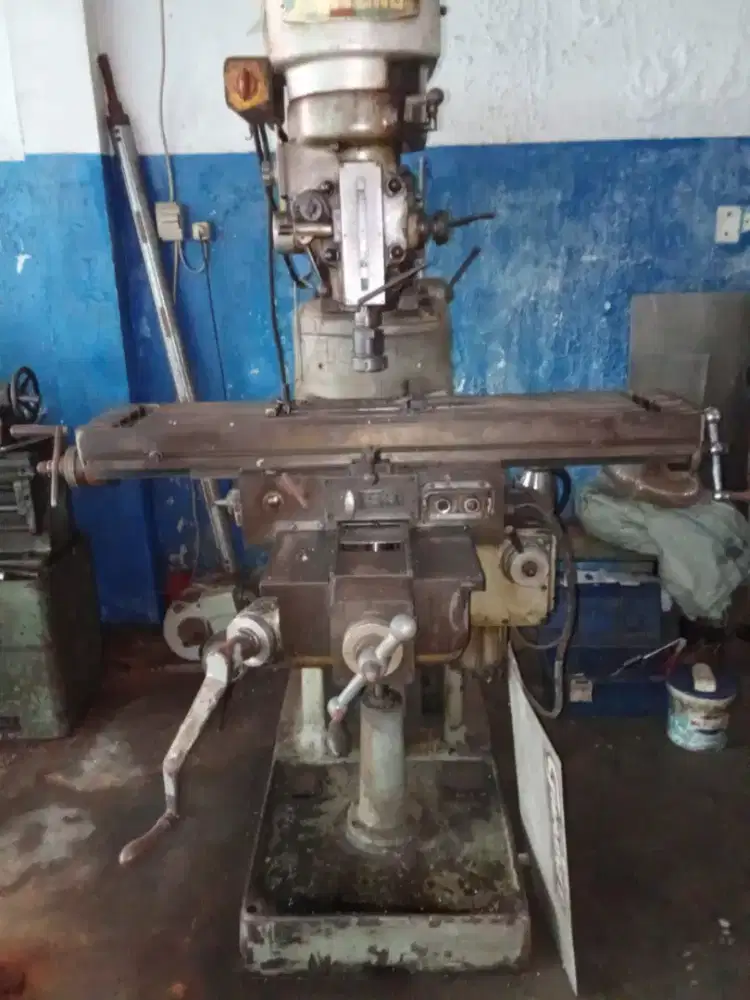 DIJUAL MESIN MILLING DAN BUBUT BORONGAN MURAH