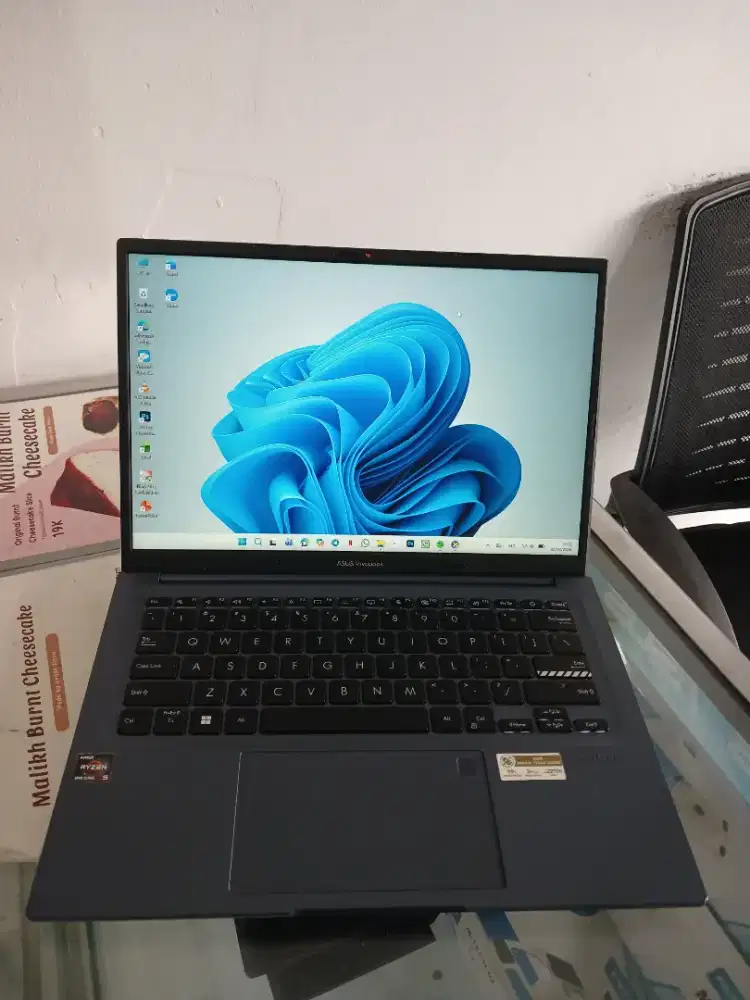 Asus Vivobook M1403Q Ryzen 5 5600H Ram 16 Ssd 512