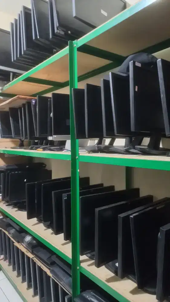 TERIMA JUAL BRLI COMPUTER BEKAS BAIK SATUAN ATAU LELANG