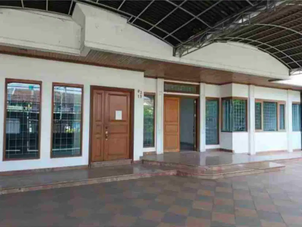 di jual rumah dengan luas tanah 1680