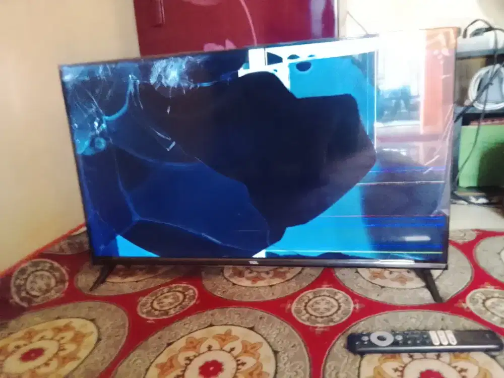 Tv TCL smart 32inc bekas