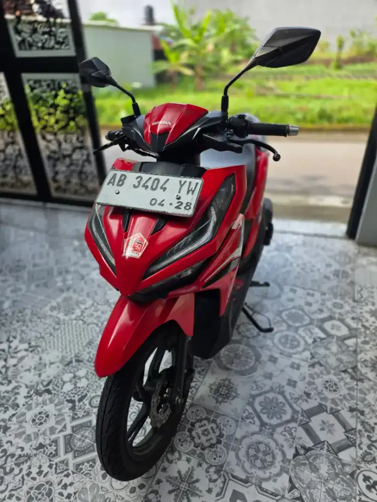 Vario 125 Merah AB Sleman Tgn 1