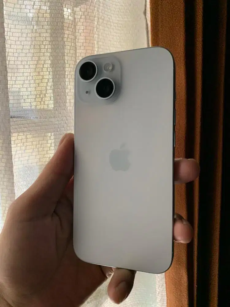 Iphone 15 128gb ibox garansi sept2026