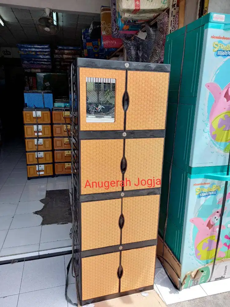 lemari aquose susun 4 kaca