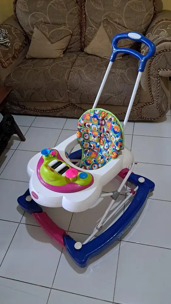 Baby Walker apolo kereta bayi