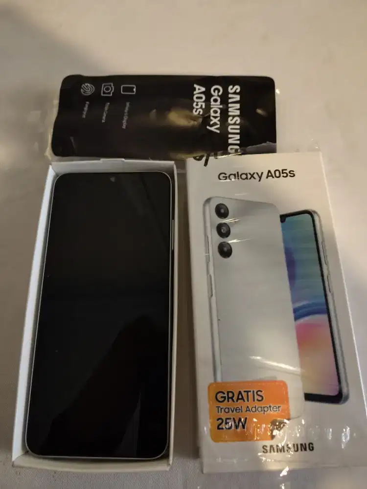 Samsung galaxy a05s silver 6/128