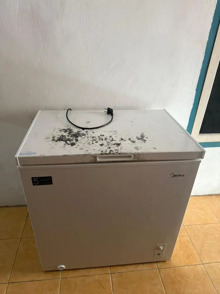 Di jual frezeer 200 liter siap pakai