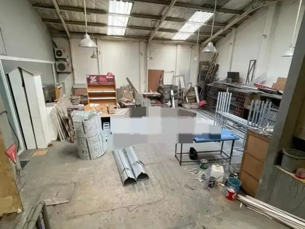 Gudang dan Kantor Jl Kopo  (deket terminal leuwipanjang)  Kota Bandung