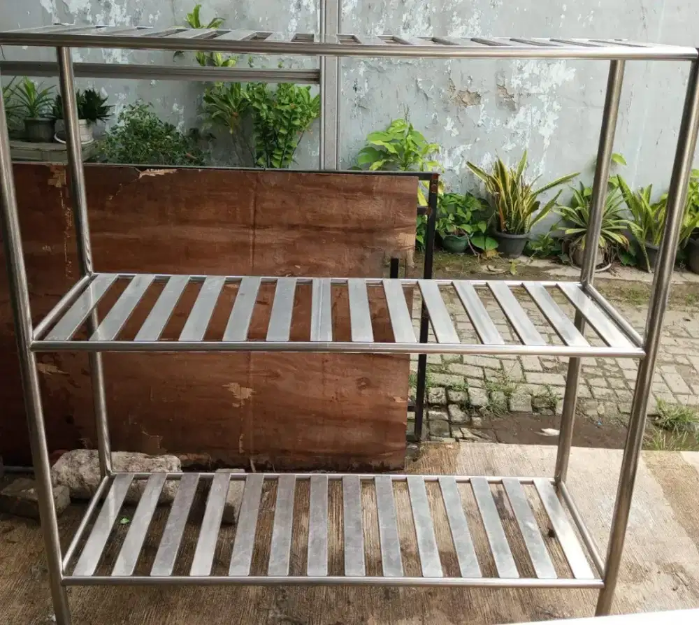 Rak Jari-Jari 3 Susun – Ringan, Kuat, dan Sirkulasi Udara Baik