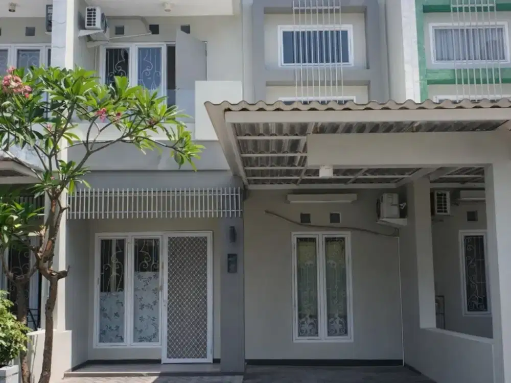 Rumah Sukolilo Mulia Furnished ,tiap kamar ada Ac STRATEGIS, PLN 2200 WATT