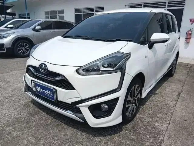 LOW DP Toyota Sienta 1.5 Q Bensin-AT 2022 WIJ