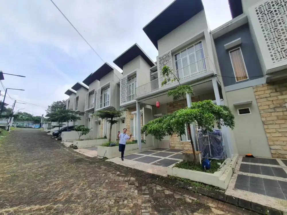 Villa Free Management, 1 Menit BNS dan Alun-Alun Batu Malang