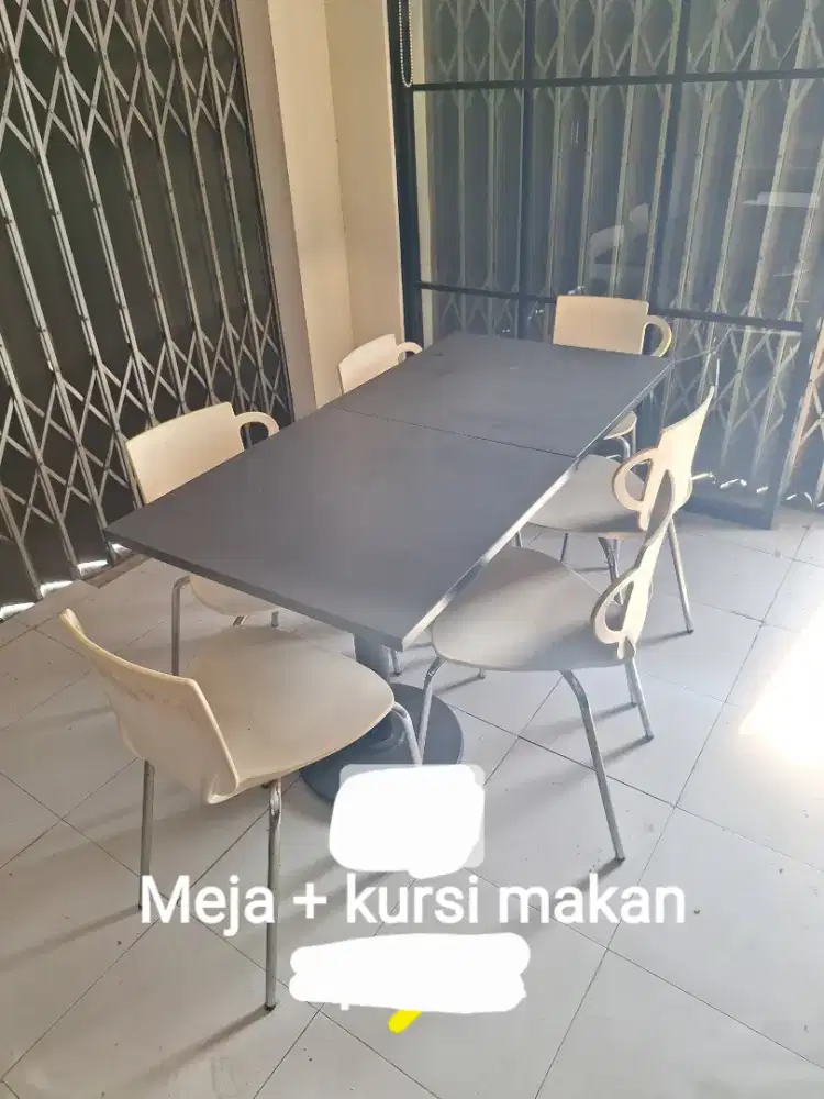 2 Meja Kotak + 8 Kursi makan Informa