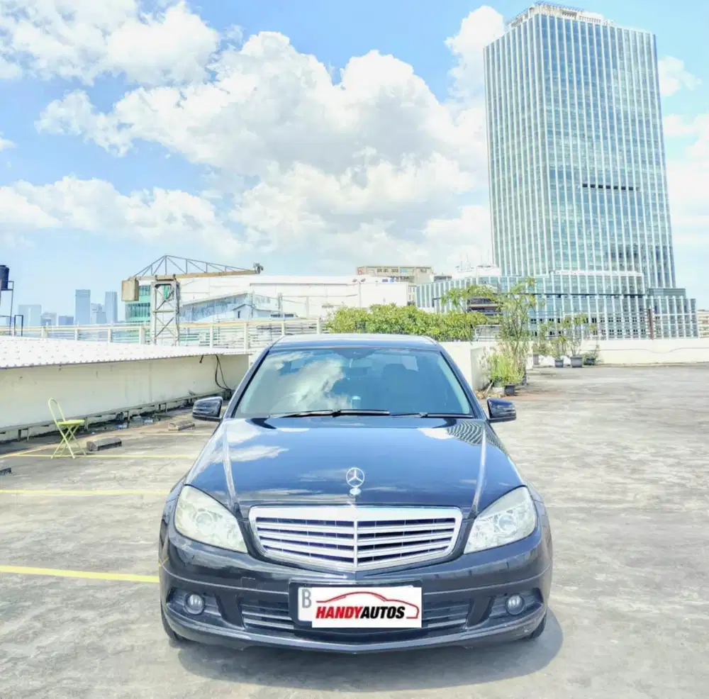 Mercedes Benz C200 Tahun 2009 Automatic Hitam Metalik