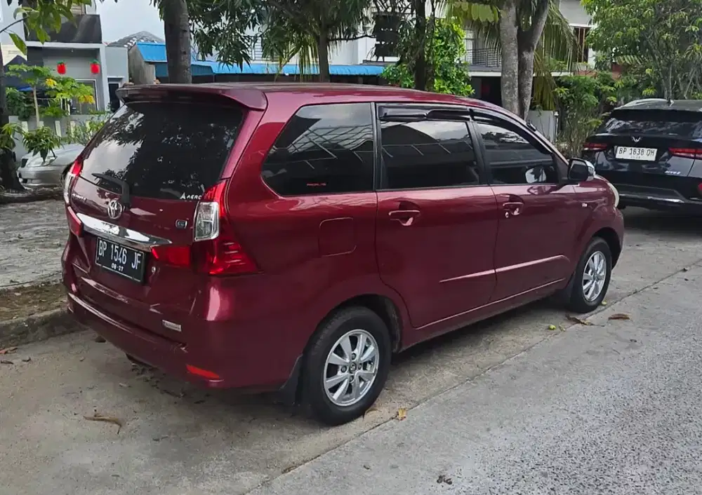 Toyota avanza G matic